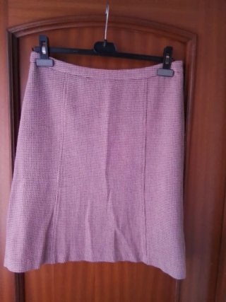 Falda"Adolfo Dominguez" jaspeada, versátil, cómoda