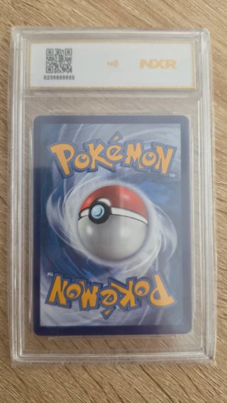 Carta Pokémon Giratina VSTAR 131/196 LOR