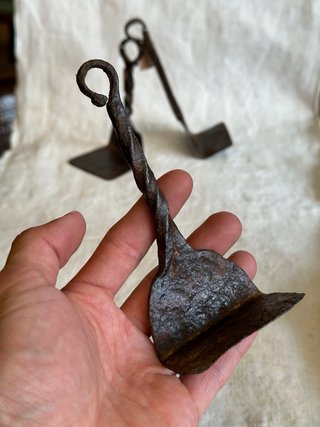 Antiguo recogedor de panadero forja s.XIX