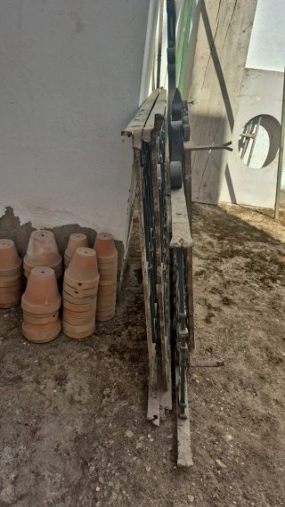 Rejas de forja con diseño floral