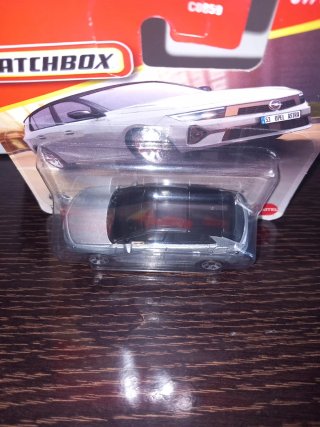 Matchbox Opel Astra 67/125