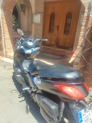 Yamaha XMAX Negra