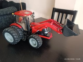 Tractor de Juguete Rojo case ih puma 195