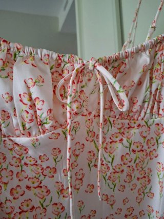 Vestido H&M floral satén