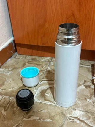 Termo blanco con banda azul