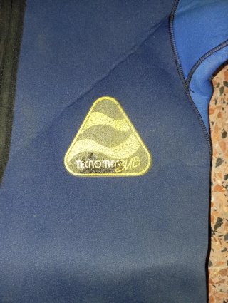 Traje de neopreno azul