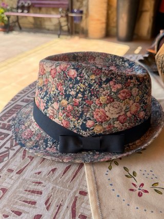 Gorro estampado floral