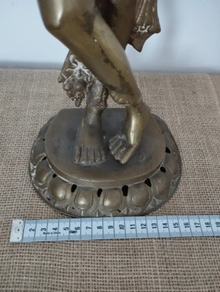 Figura de bronce bailarina hindú