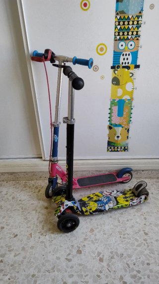 2 Patinetes infantiles (3 y 2 ruedas)