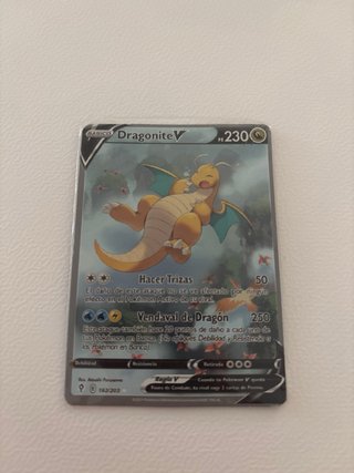 Carta Pokémon Dragonite V 192/203