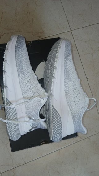 Zapatillas Under Armour HOVR Turbulence 2 T40.