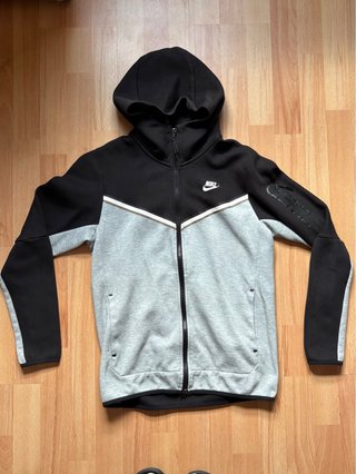 Sudadera Nike Tech Gris y Negra