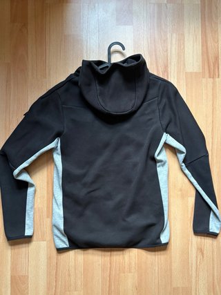 Sudadera Nike Tech Gris y Negra