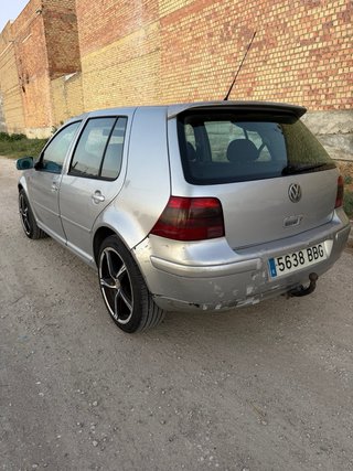 Volkswagen Golf 2002 1.9tdi