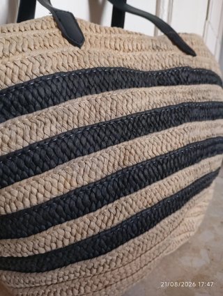 Conjunto bolso y sombrero de paja