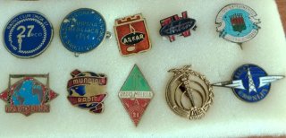 10 insignias antiguas de Radio