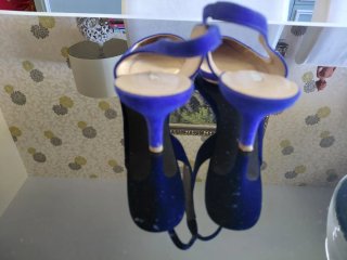 Zapatos de tacón azul BlancoSuite