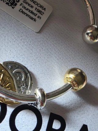 Pulsera Pandora  bitono 17cm con Medalla Sol y Lun