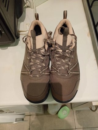 Zapatillas Quechua Marrones y Beige