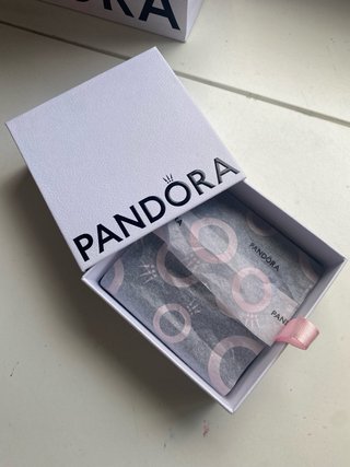 Bolsa y Caja Pandora Rosa