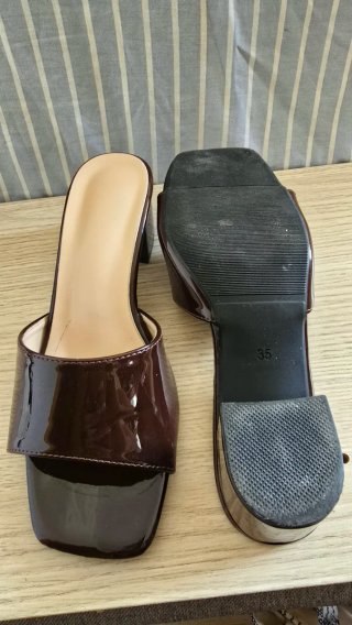 Tacones marrones charol