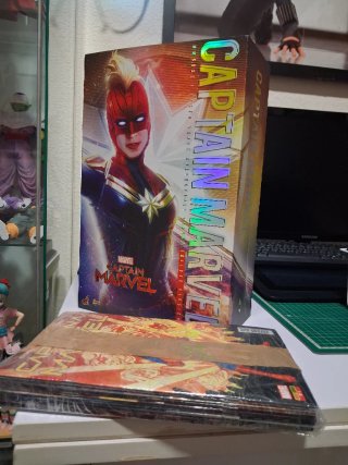 Hot Toys Capitana Marvel MMS522 1/6 Deluxe