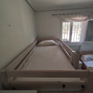 Cama alta Flexa madera lacada