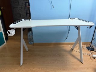 Mesa Gaming Blanca