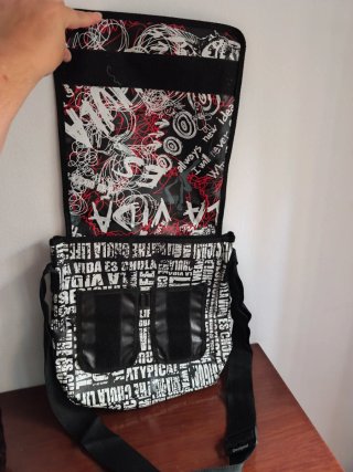 Bolso Desigual Negro y Blanco