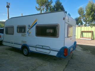 Caravana Knaus Blueline 450