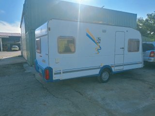 Caravana Knaus Blueline 450