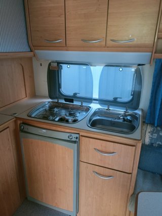 Caravana Knaus Blueline 450