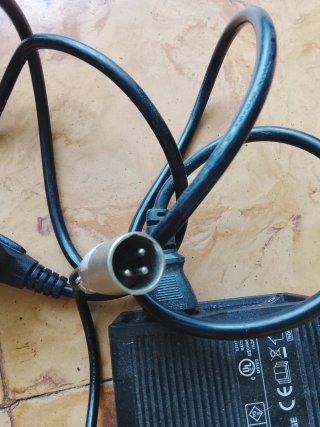 Cargador de silla de ruedas electrica