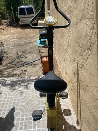 Bicicleta Estática Tonic 110 Amarilla
