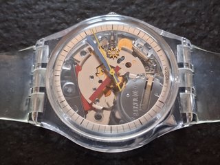 Reloj Swatch GENT Clearly Transparente