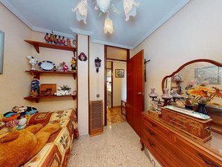 Piso en venta en Vistahermosa en Alicante