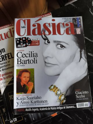 LOTE 5 Revistas audio clasica y 2 Revistas Amadeus