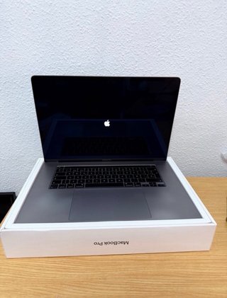MacBook Pro 2019 i9 16GB Grigio Siderale