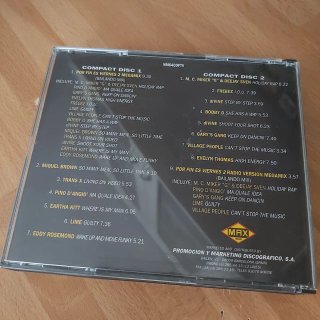 CD ALBUM ¡Por Fin Es Viernes! 2 MEGAMIX MIX