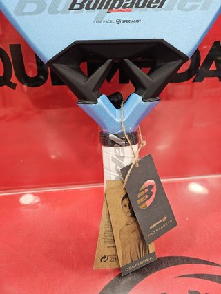 Pala de Pádel BullPadel Vertex 05 Woman 2026 347g