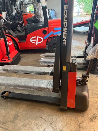 Apilador Transpaleta Eléctrico EP NOVEDAD