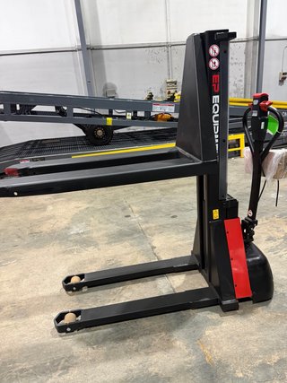 Apilador Transpaleta Eléctrico EP NOVEDAD 1.200 kg