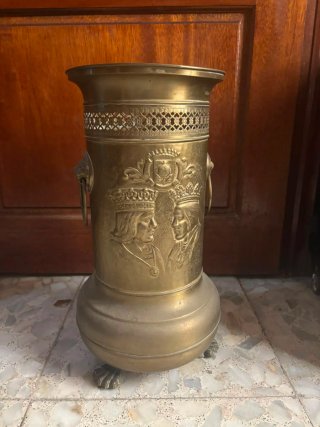 Paragüero vintage de estilo clásico, de aproximada
