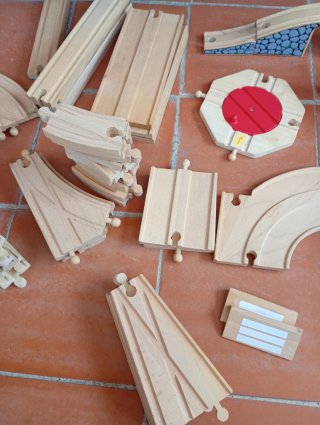 Tren de madera IKEA