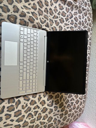 Portátil HP 15s-fq2037ns