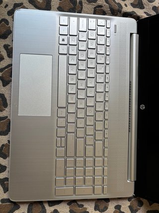 Portátil HP 15s-fq2037ns