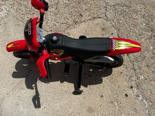 Moto Cross Feber Roja y Negra