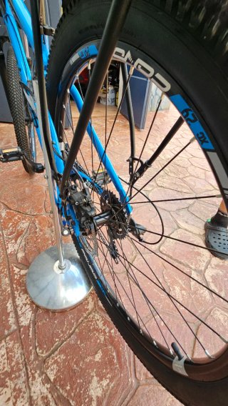 BICICLETA CONOR 6700 29" AZUL, CON EXTRAS!