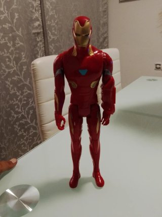Muñeco Ironman Rojo y Dorado