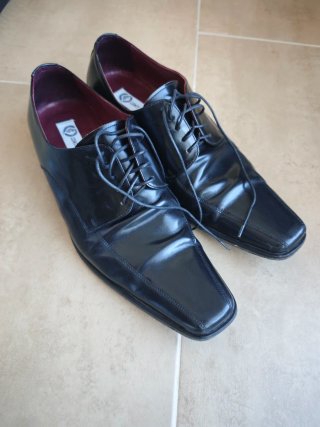 Traje Massimo Dutti Negro + Zapatos Ferrari